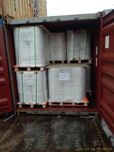 Top prevlečen DT papir CT27 Vroče lepilo Bela obloga Ekonomska oznaka Jumbo Roll visoko kakovostna nizka cena